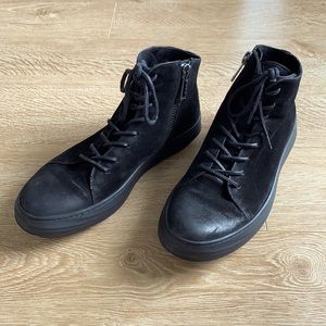 Karl Lagerfeld Paris High Top Sneaker | Black